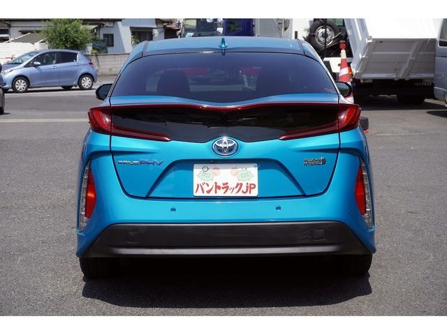 PRIUS PHV