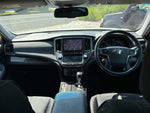 CROWN sedan hybrid