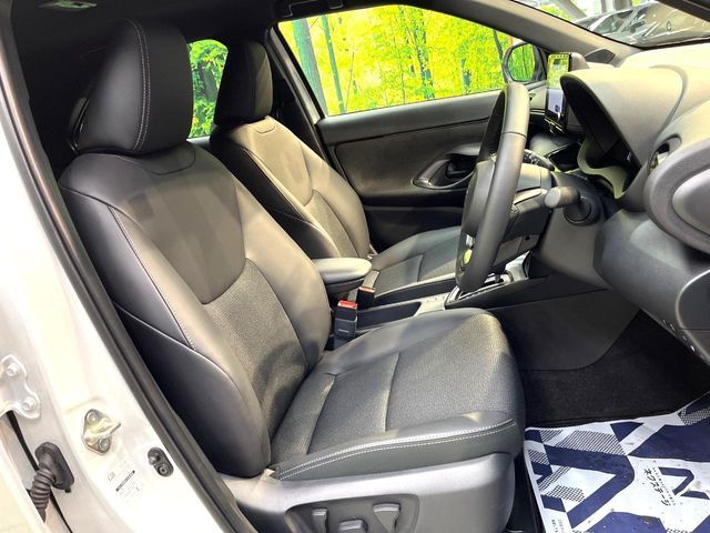 YARIS CROSS HYBRID
