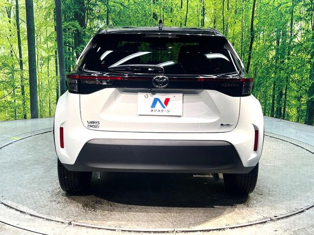 YARIS CROSS HYBRID