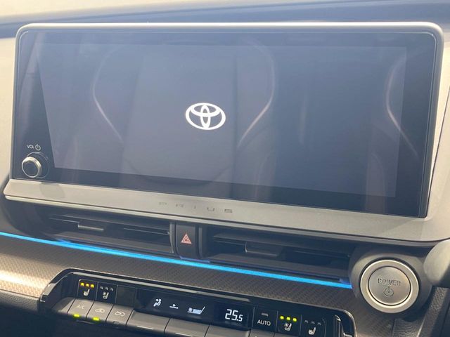 PRIUS 4WD