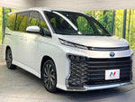 VOXY HYBRID