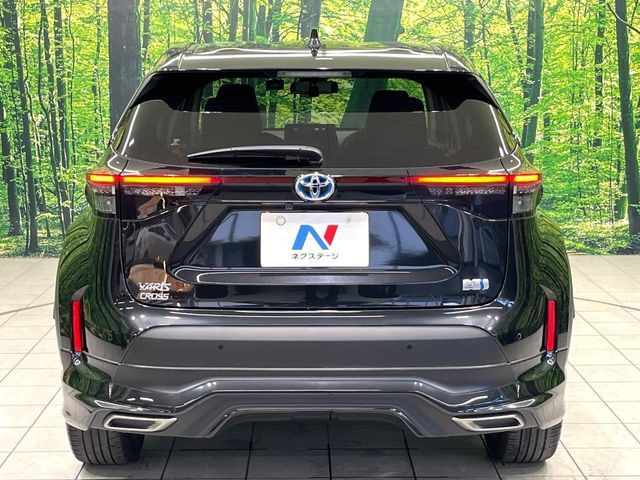 YARIS CROSS HYBRID