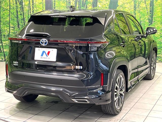 YARIS CROSS HYBRID