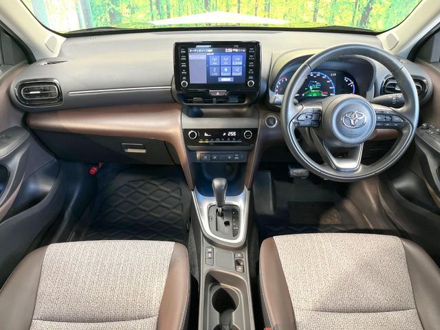 YARIS CROSS