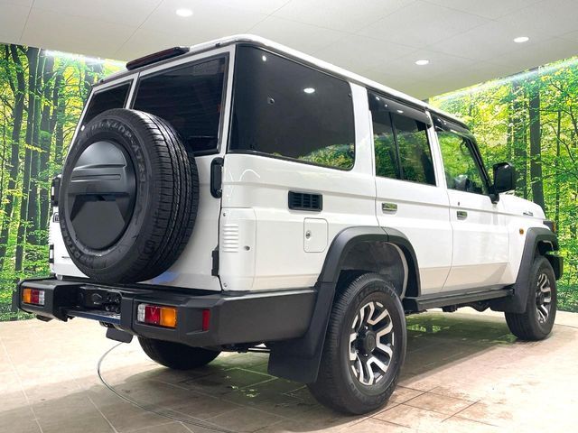 LANDCRUISER 70