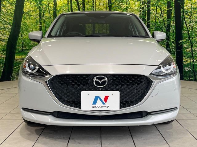 MAZDA2