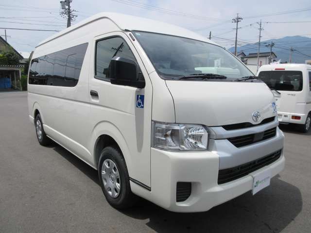 HIACE COMMUTER 4WD