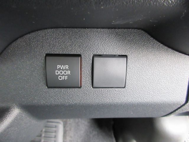 HIACE COMMUTER 4WD