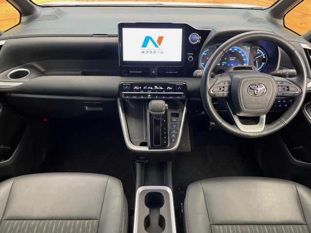 NOAH HYBRID 4WD
