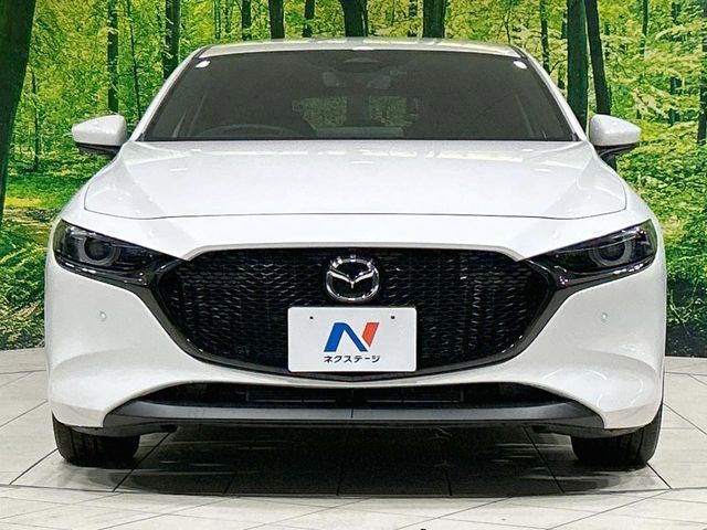 MAZDA3 FASTBACK