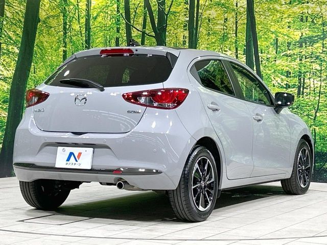 MAZDA2