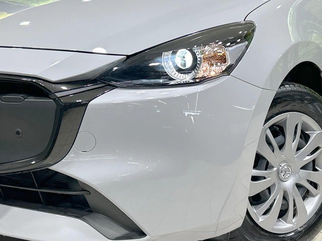 MAZDA2