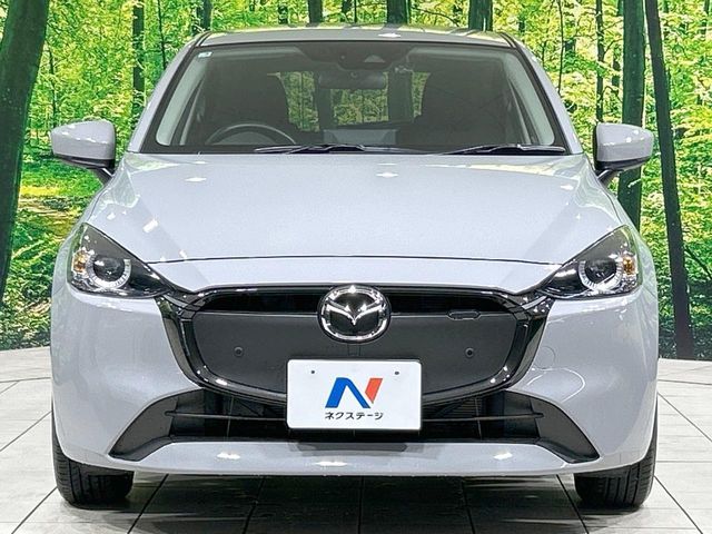 MAZDA2
