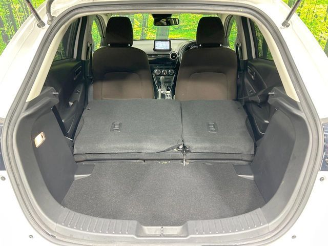 MAZDA2