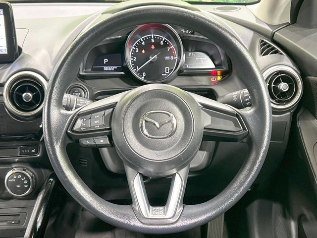 MAZDA2