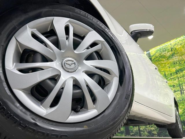 MAZDA2