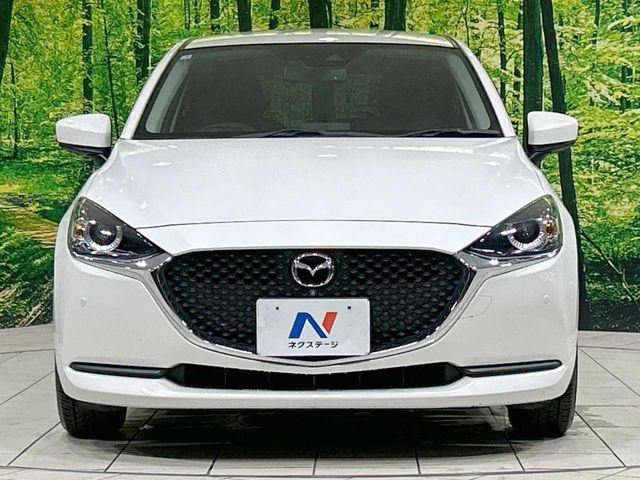MAZDA2