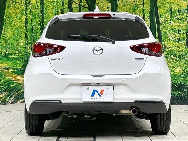 MAZDA2