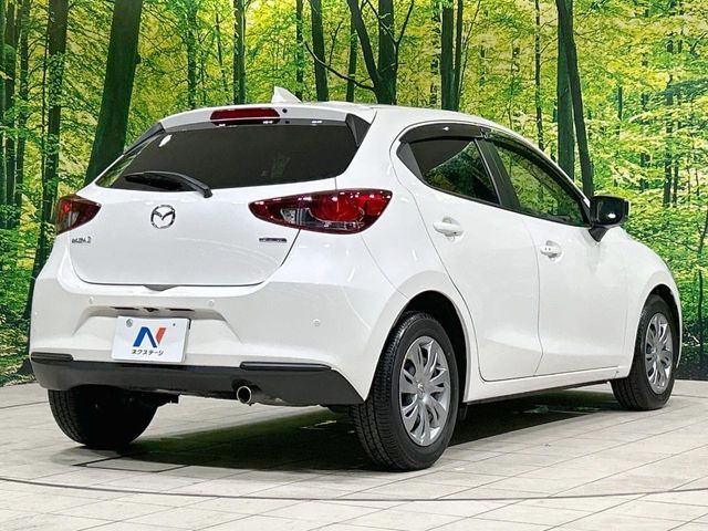 MAZDA2