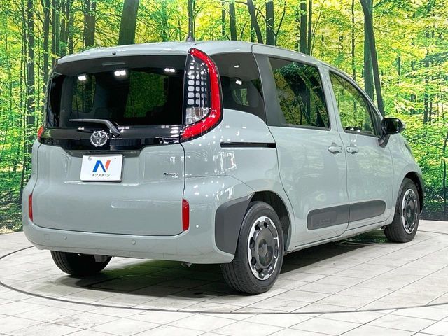 SIENTA HYBRID