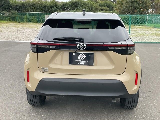 YARIS CROSS