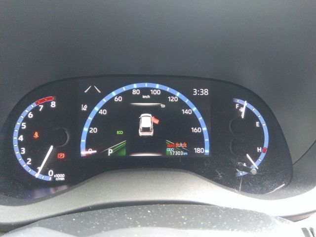 YARIS CROSS