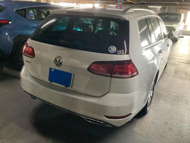 VOLKSWAGEN GOLF VARIANT