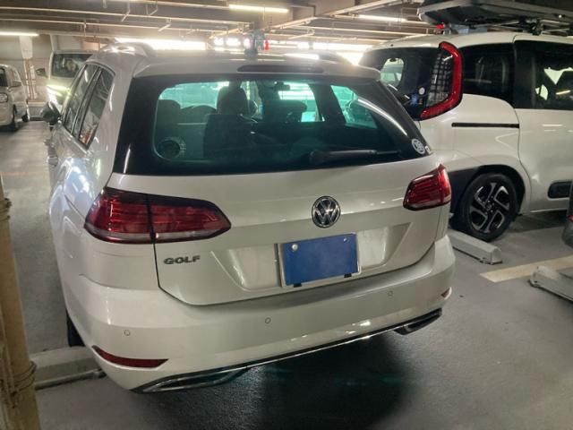 VOLKSWAGEN GOLF VARIANT