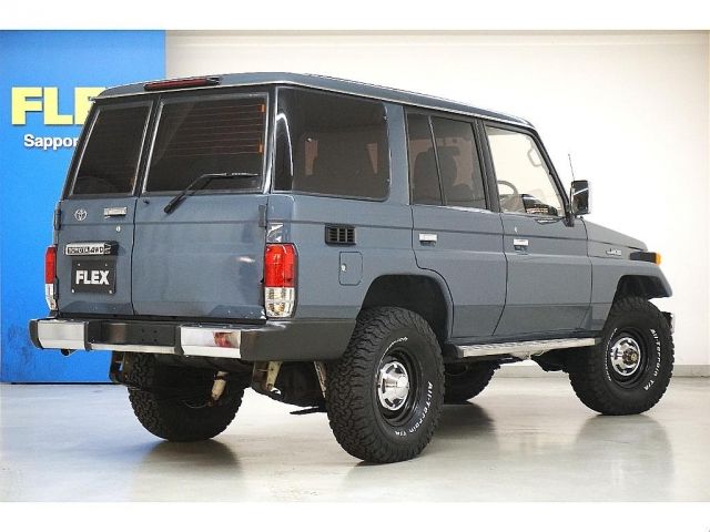 LANDCRUISER 70