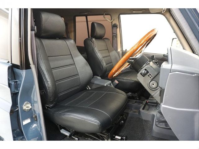 LANDCRUISER 70