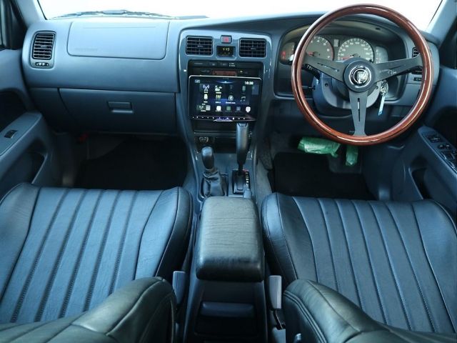 HILUXSURF wagon 4WD