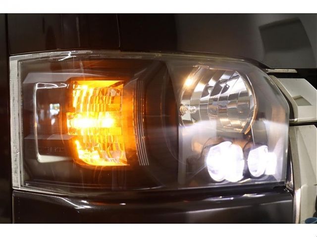 HIACE van 2WD