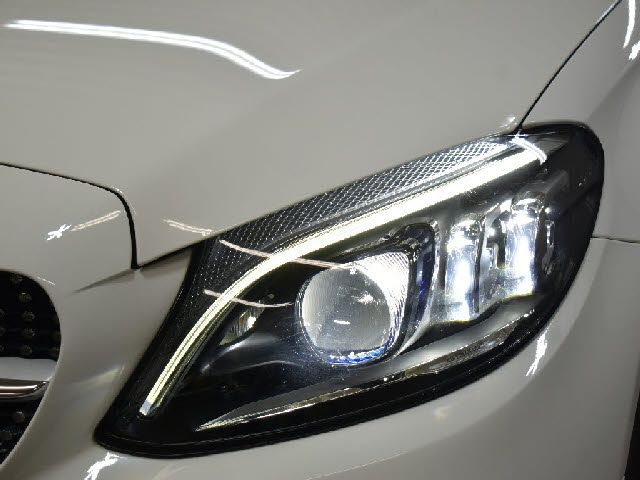 MERCEDES BENZ C class sedan