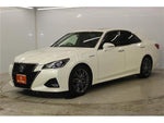 CROWN sedan hybrid