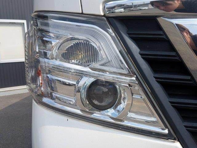 NV350 CARAVAN 4WD