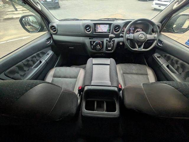 CARAVAN van 2WD