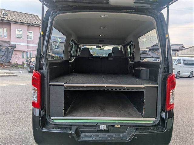 CARAVAN van 2WD