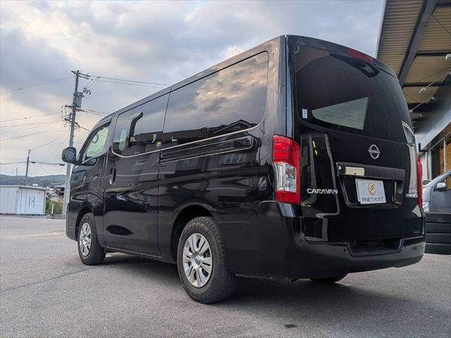 CARAVAN van 2WD