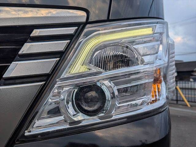 CARAVAN van 2WD