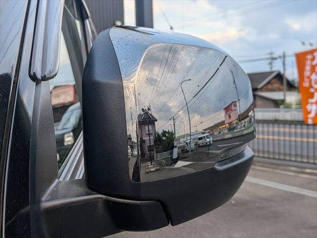 CARAVAN van 2WD