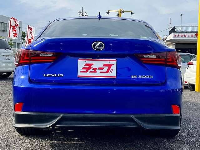 LEXUS IS300h