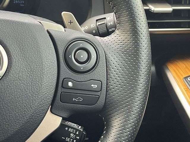 LEXUS IS300h