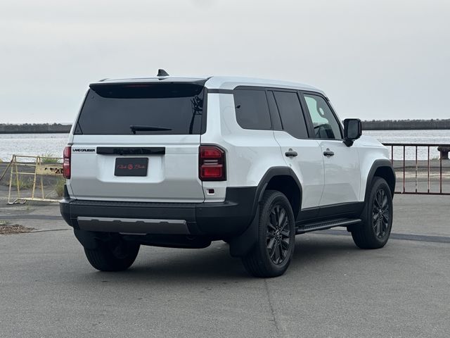 LANDCRUISER 250