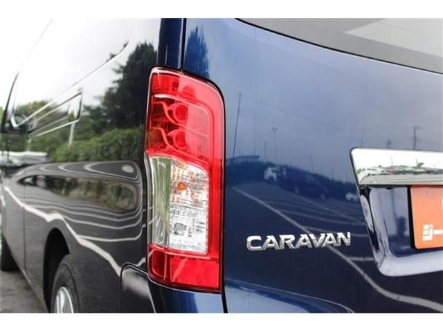 CARAVAN van 2WD