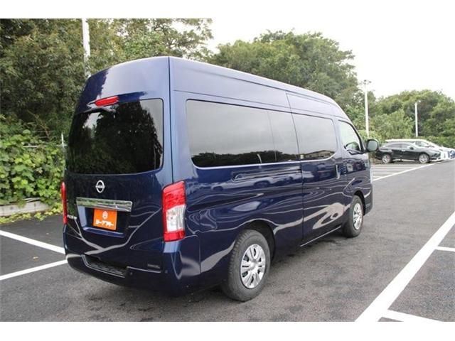 CARAVAN van 2WD