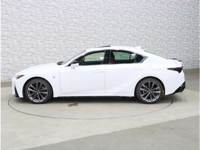 LEXUS IS300