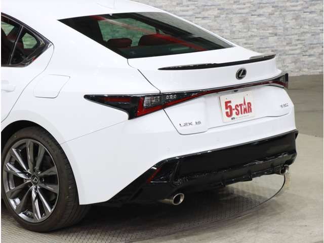 LEXUS IS300