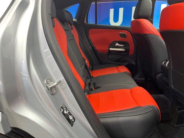 MERCEDES BENZ GLA class