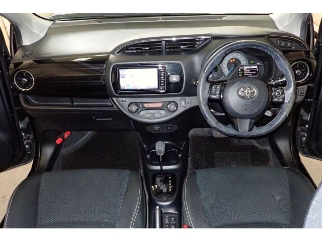 VITZ HYBRID